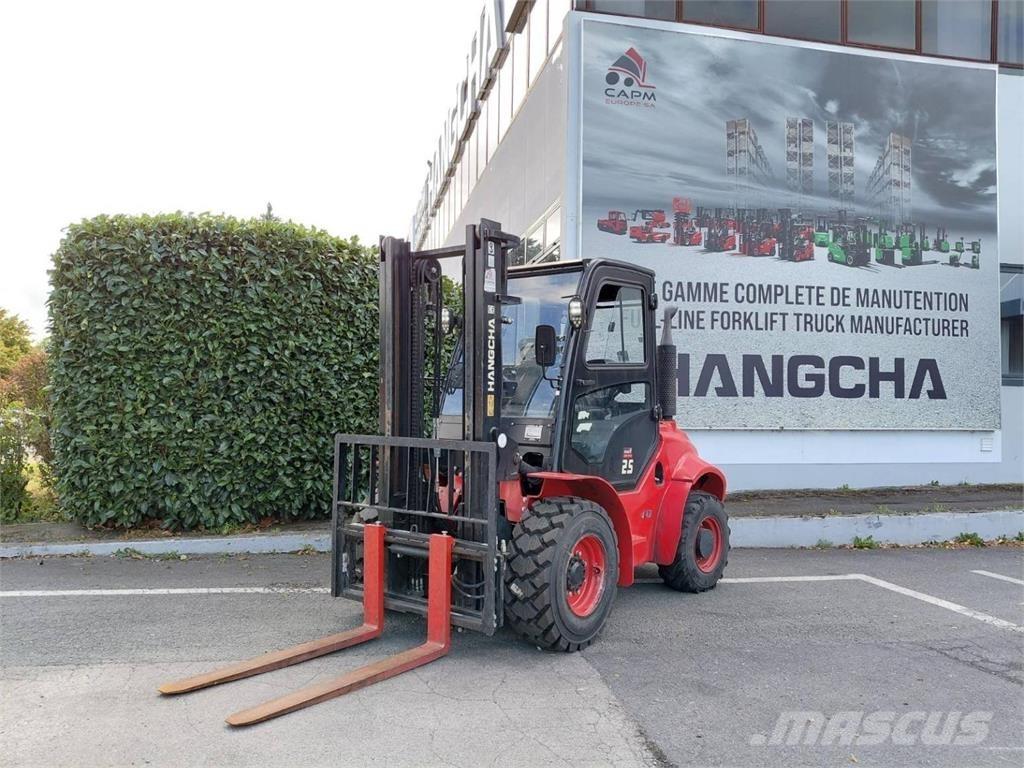 Hangcha TT25-4 Maastotrukit