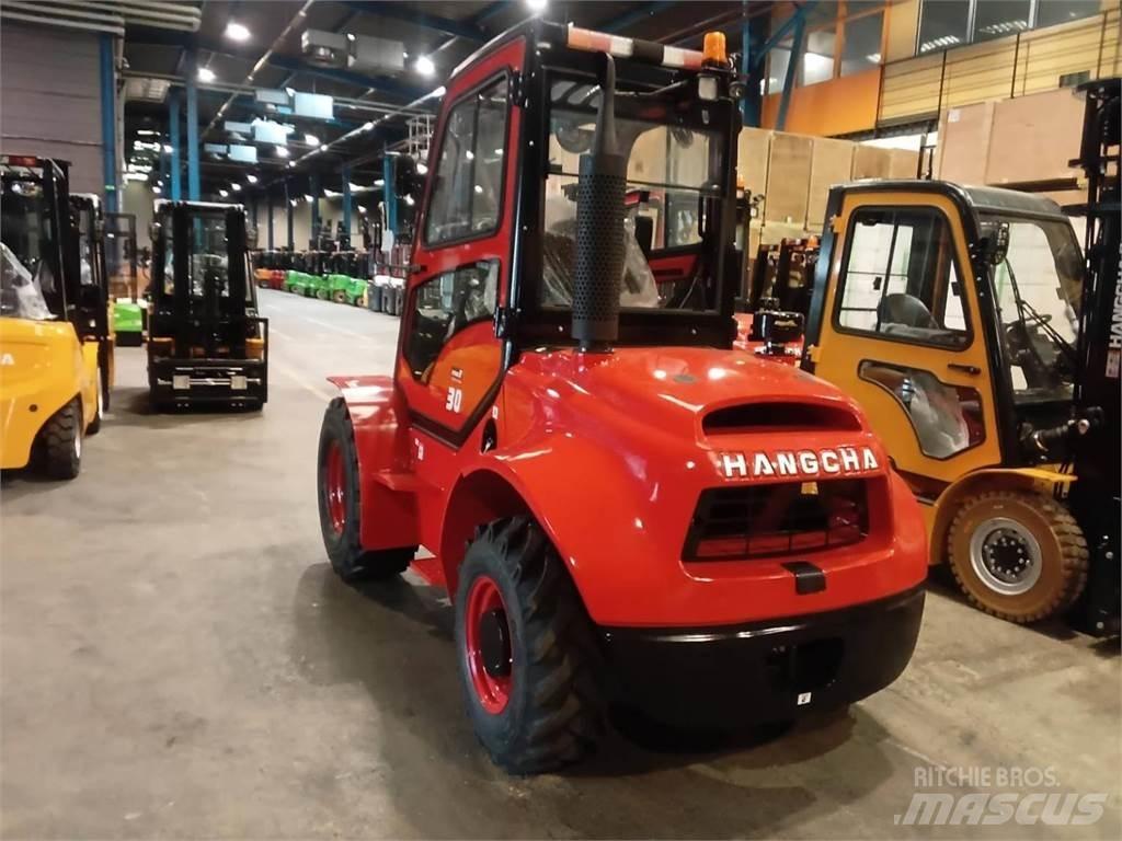 Hangcha TT30-4 Maastotrukit
