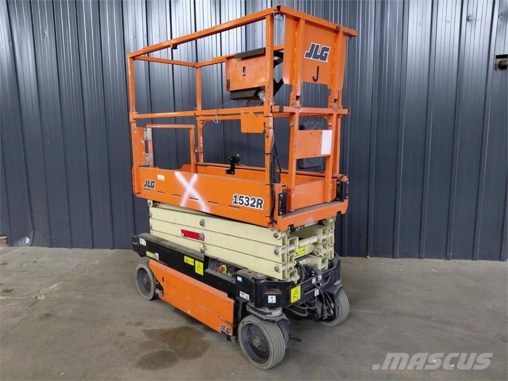 JLG 1532R Saksilavat