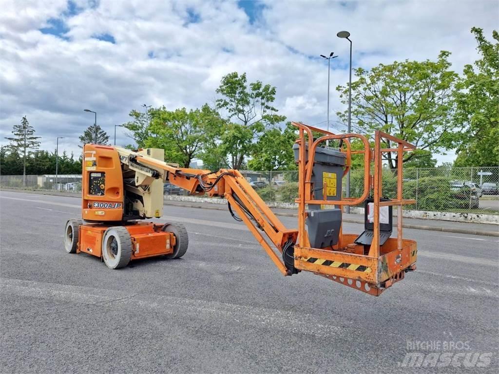 JLG E300AJP Muut henkilönosturit