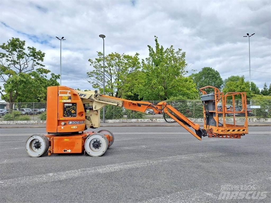 JLG E300AJP Muut henkilönosturit