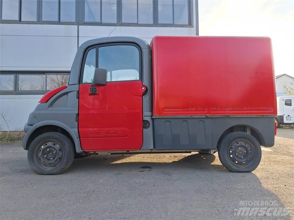 Mega MULTITRUCK Umpikorikuorma-autot