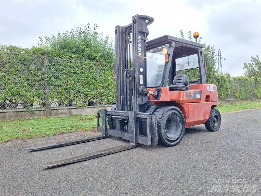 Nissan F04D40Q Muut haarukkatrukit
