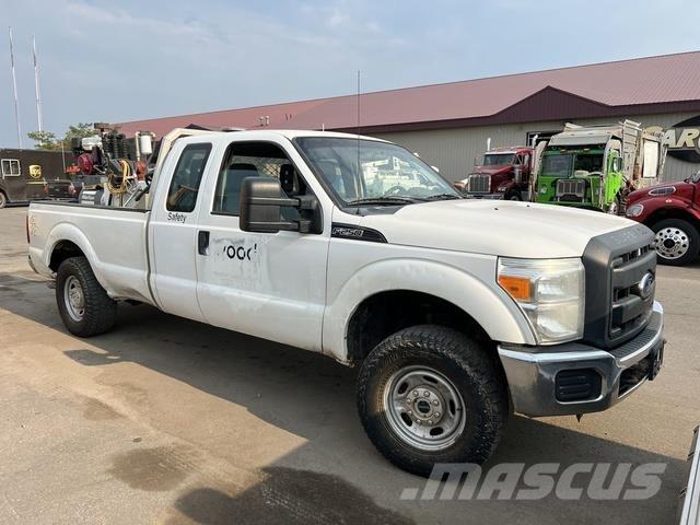 Ford SUPER DUTY 4X4 Muut koneet