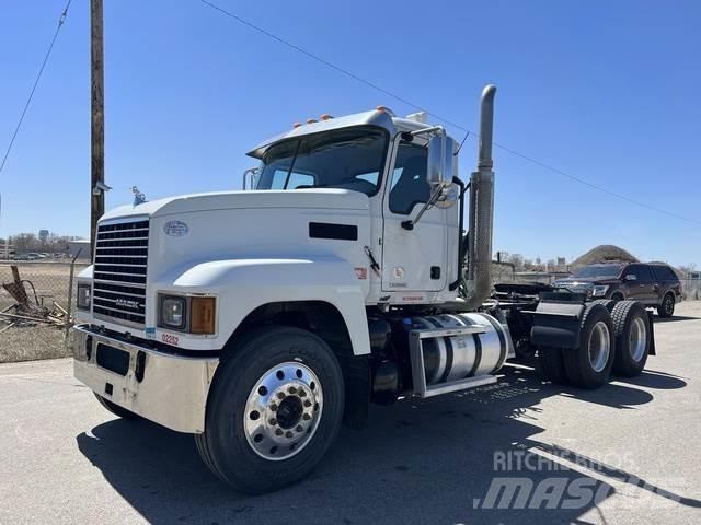 Mack PINNACLE Muut autot