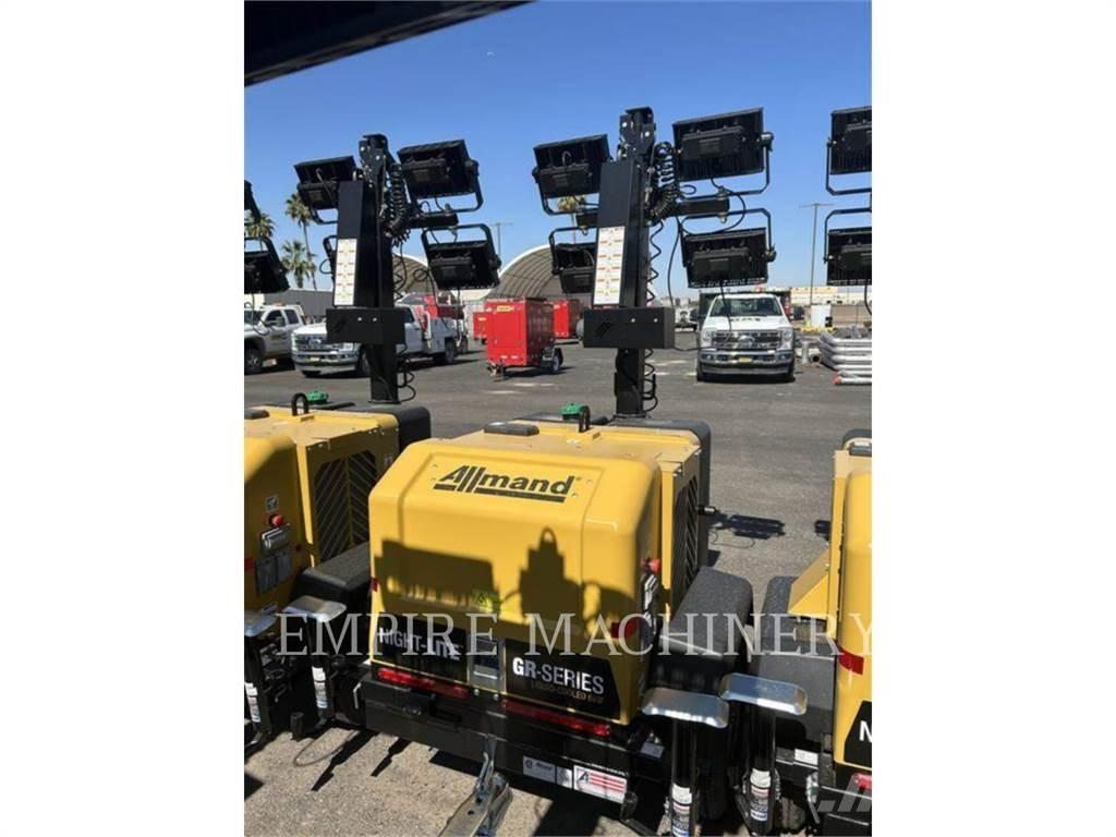 Allmand LT-NLGRLC Valopylväät