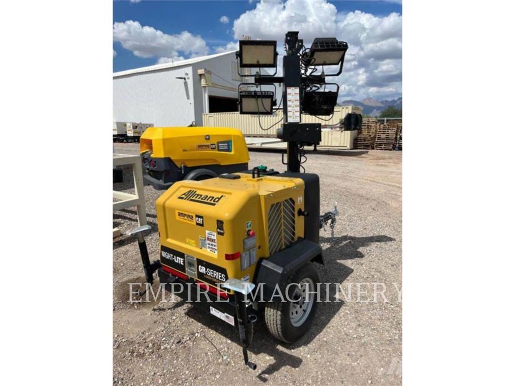 Allmand LT-NLGRLC Valopylväät