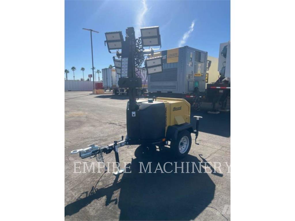 Allmand LT-NLGRLCK Valopylväät