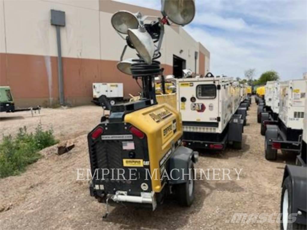 Allmand LT-NLPRIIV Valopylväät