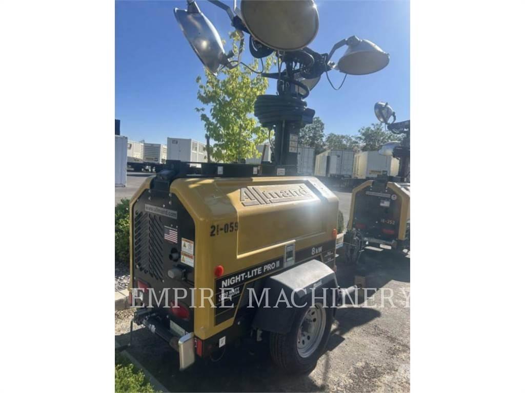 Allmand LT-NLPRIIV Valopylväät