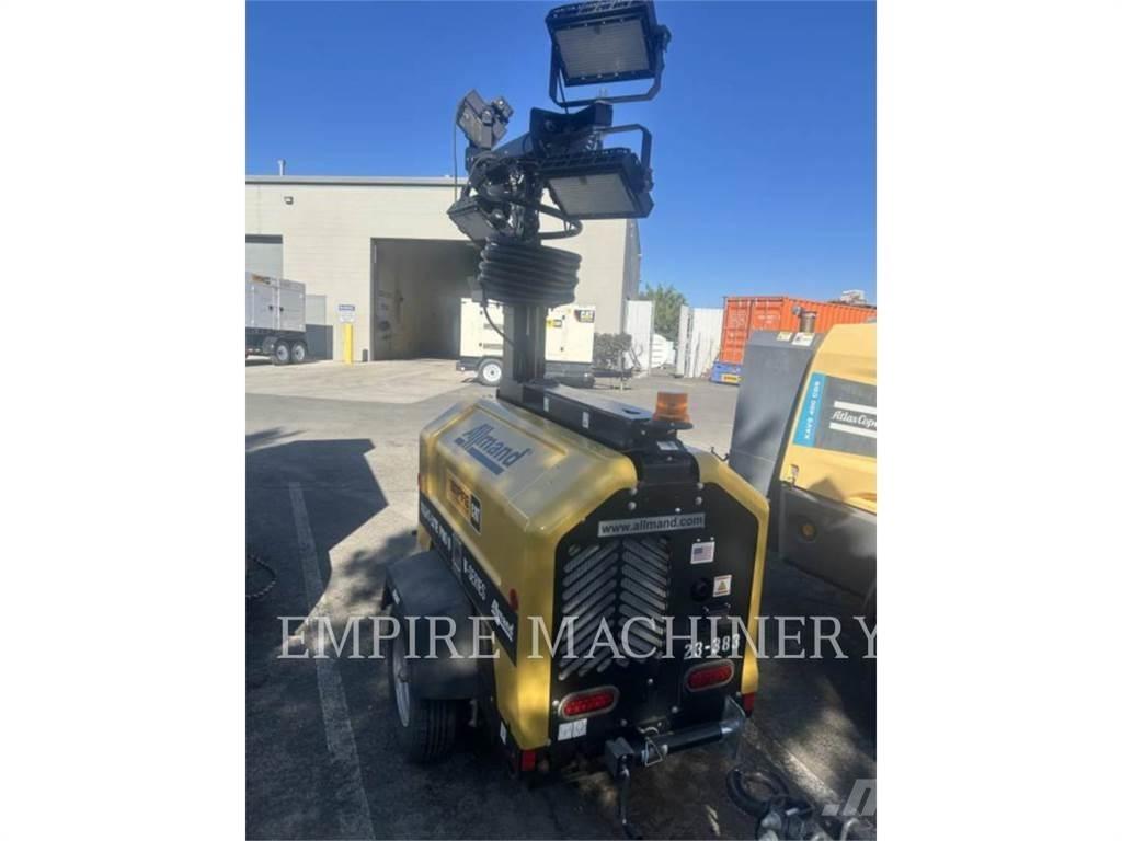 Allmand LT-NLPRIIV Valopylväät