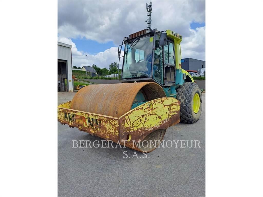 Ammann ASC130D Tiivistyskoneet