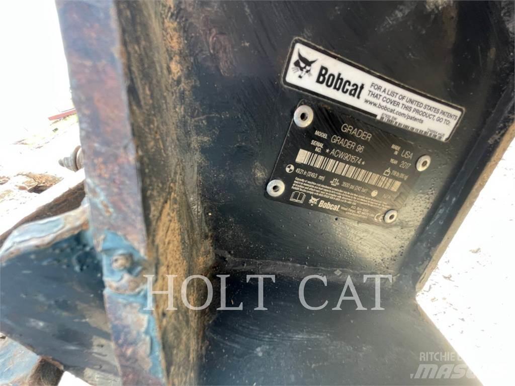 Bobcat T66 Telakuormaajat