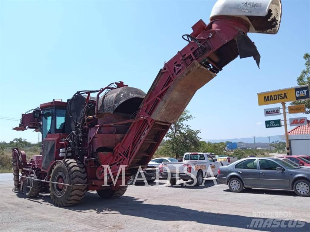 CASE A7000 Harvesterit