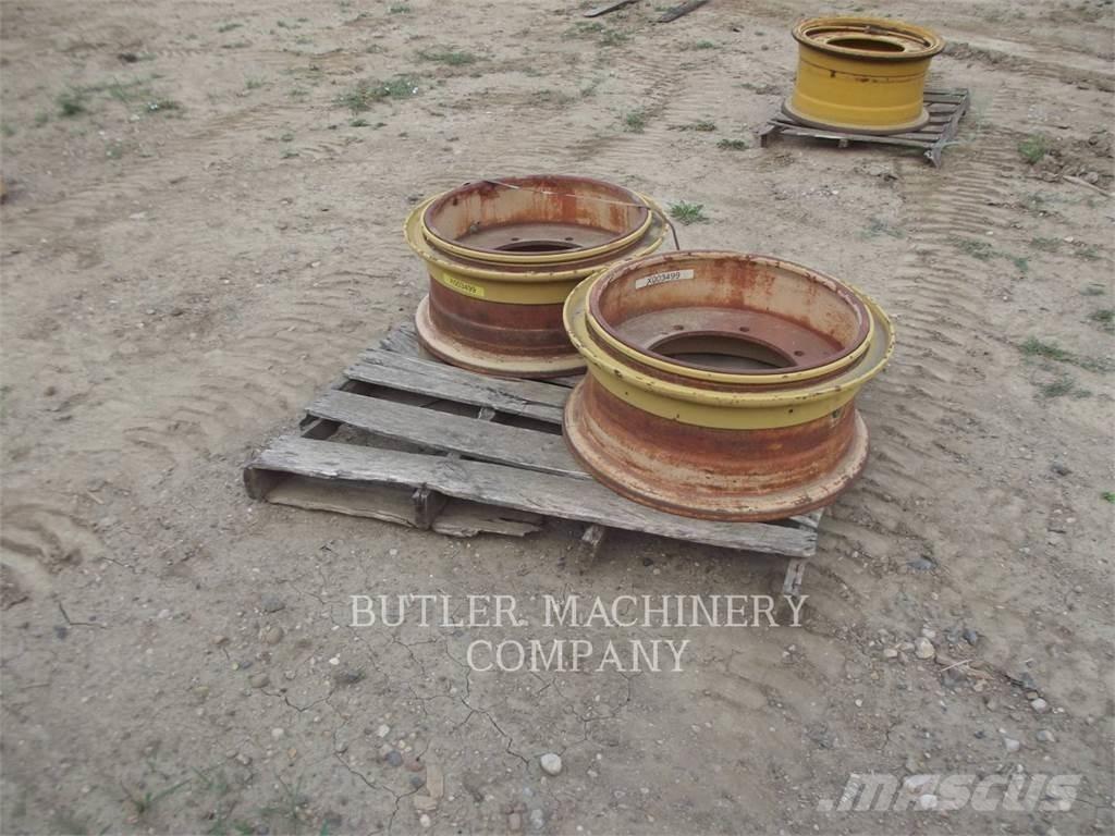 CAT 10.00X24 RIMS (2) Renkaat ja vanteet