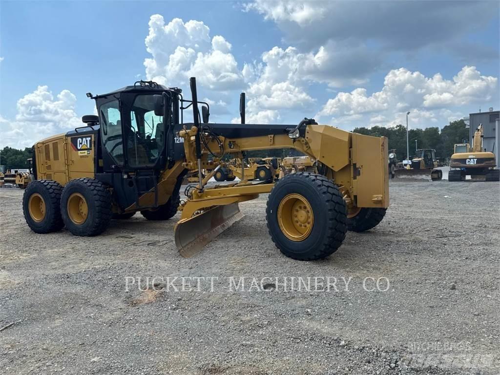 CAT 12 M3 Tiehöylät