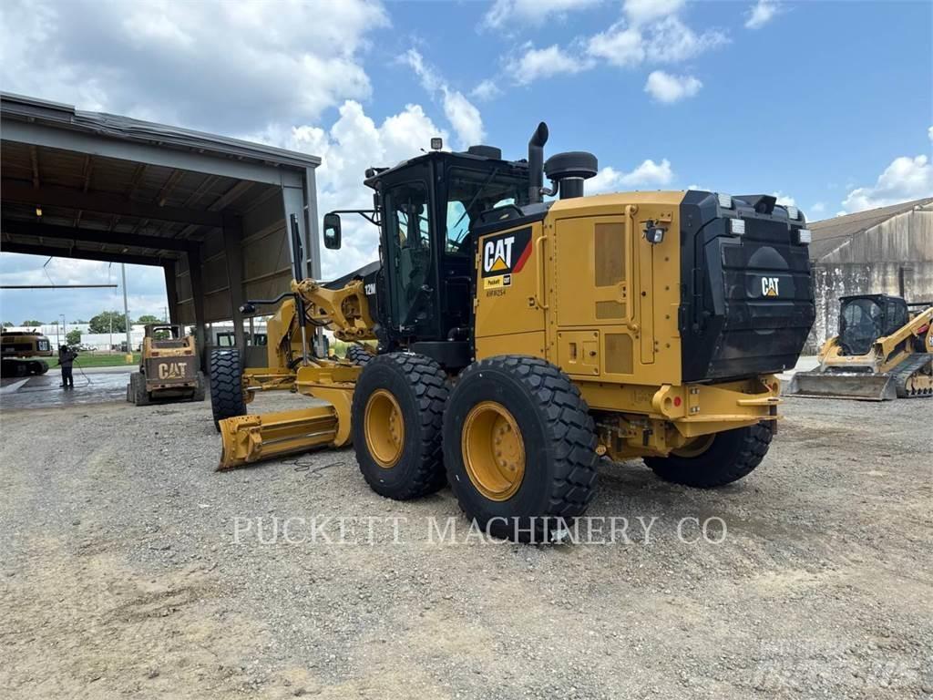 CAT 12 M3 Tiehöylät