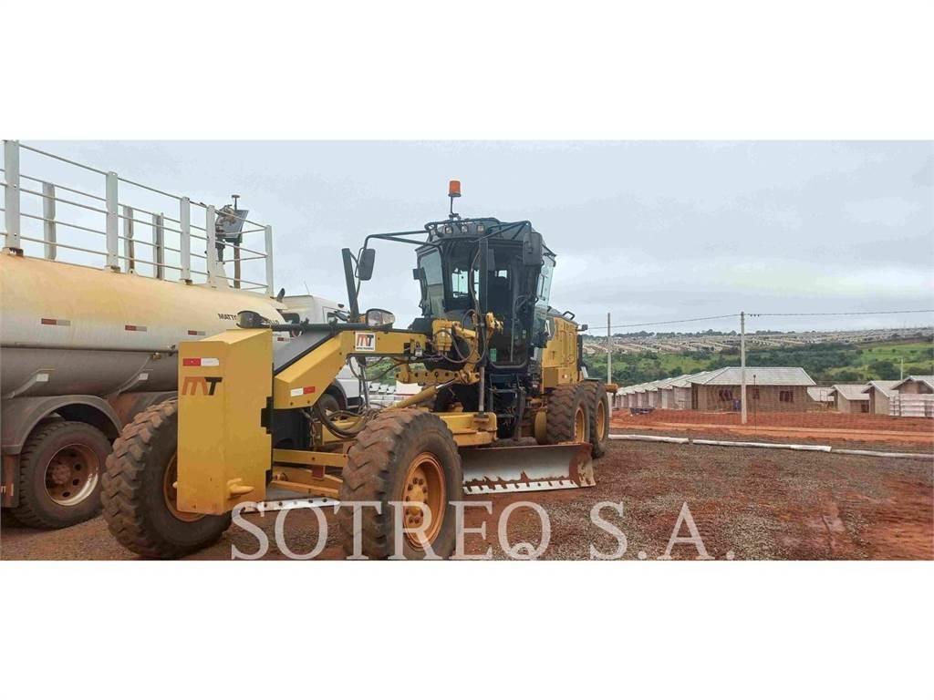 CAT 120 Tiehöylät