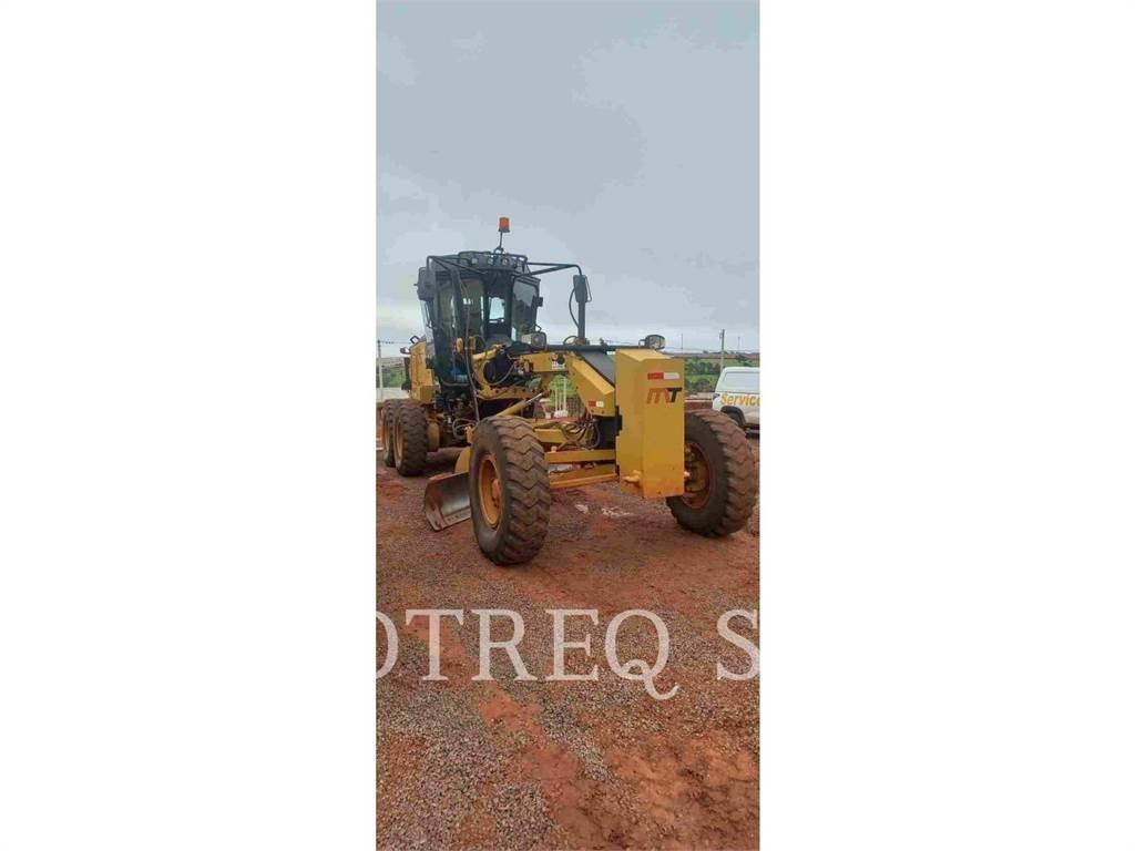 CAT 120 Tiehöylät