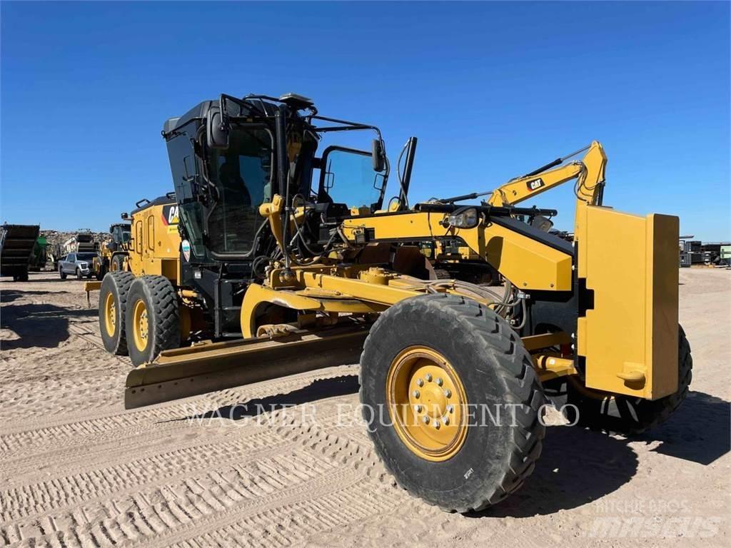 CAT 120 Tiehöylät