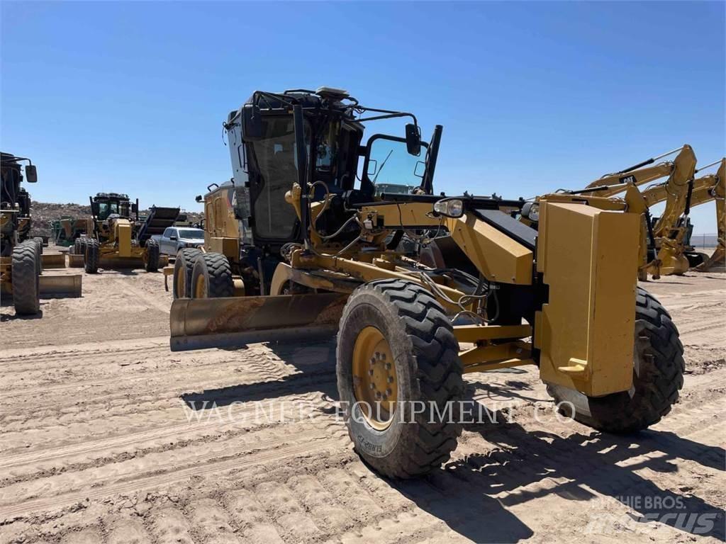 CAT 120 Tiehöylät