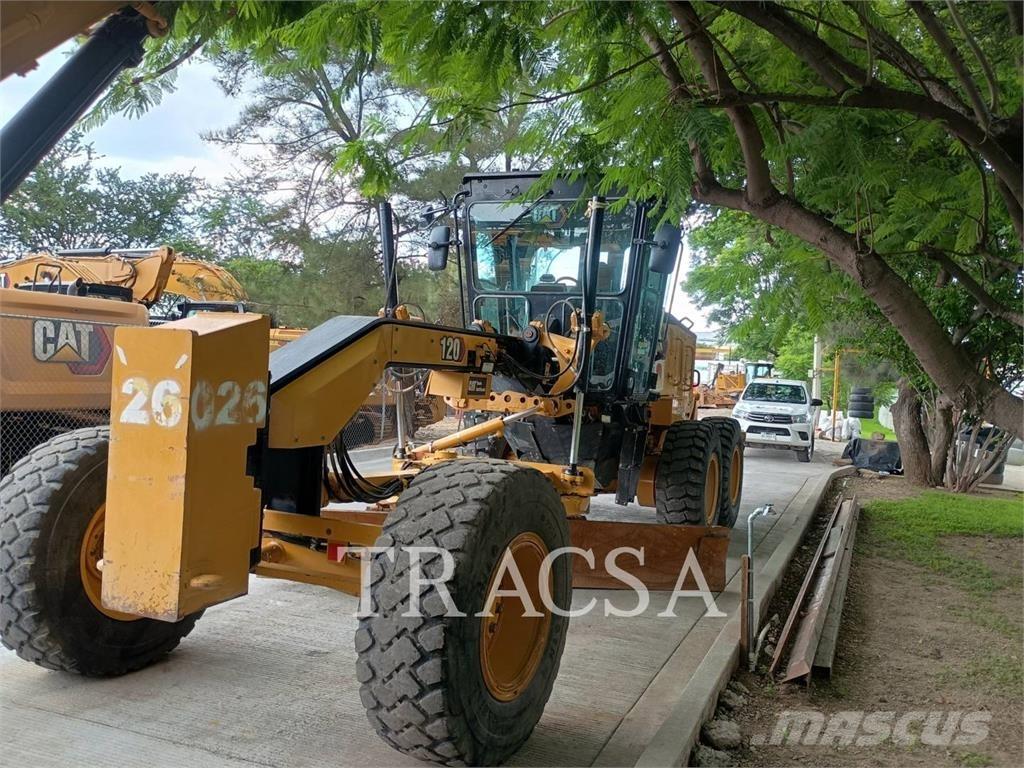 CAT 120 Tiehöylät