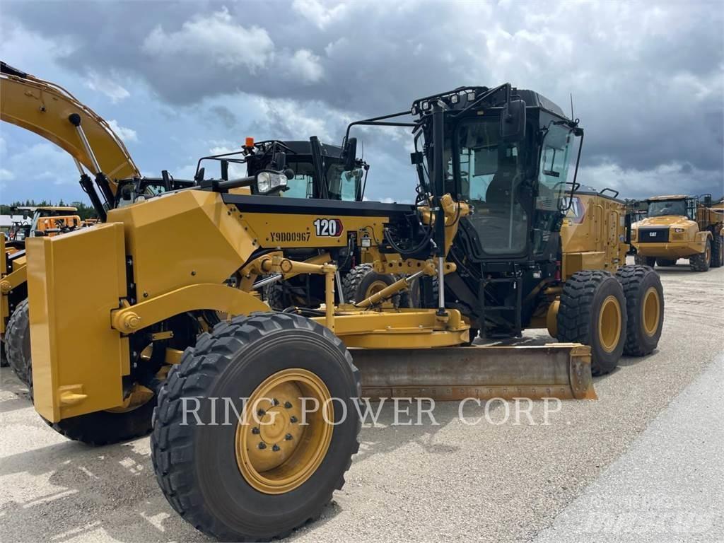 CAT 120 AWD CS Tiehöylät