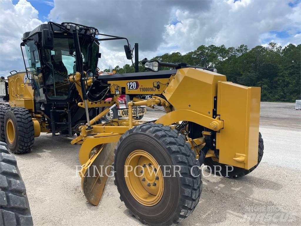 CAT 120 AWD CS Tiehöylät