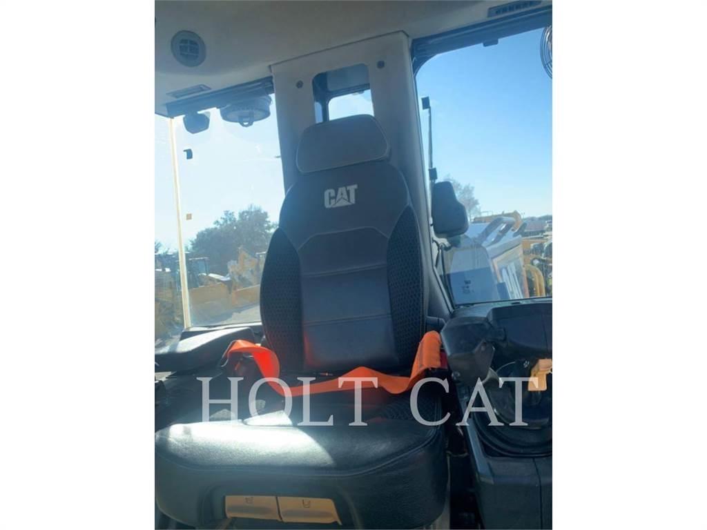 CAT 120AWD JOY Tiehöylät