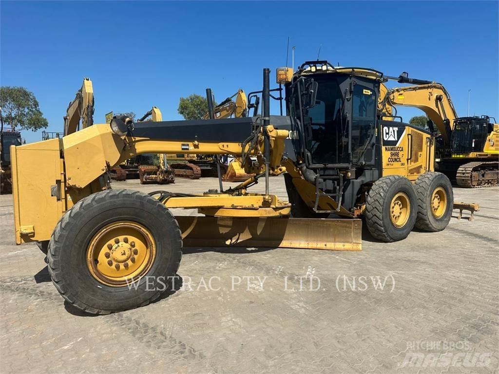CAT 120M Tiehöylät