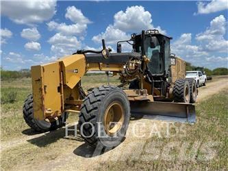 CAT 120M2 Tiehöylät
