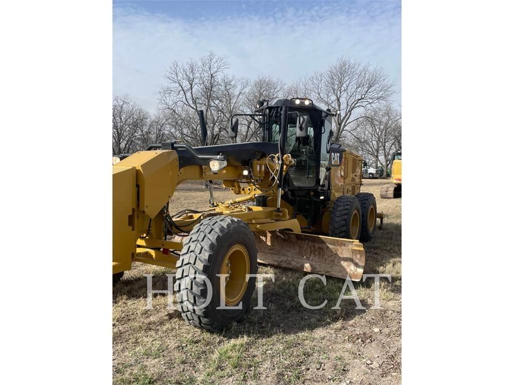 CAT 120M2 Tiehöylät