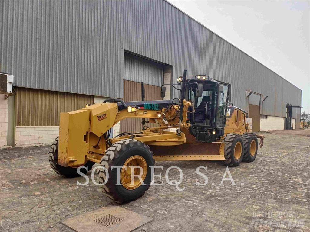 CAT 12M Tiehöylät