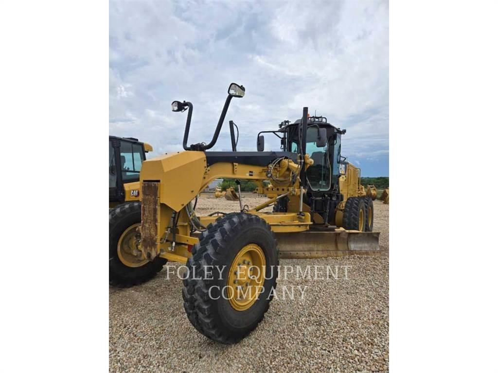 CAT 12M2 Tiehöylät