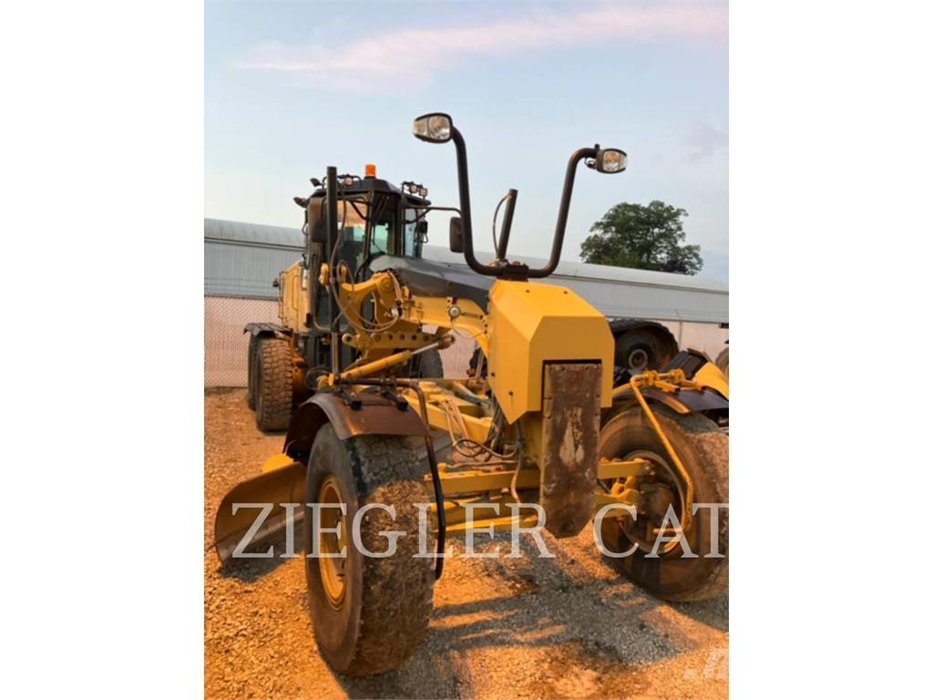 CAT 12M2 Tiehöylät