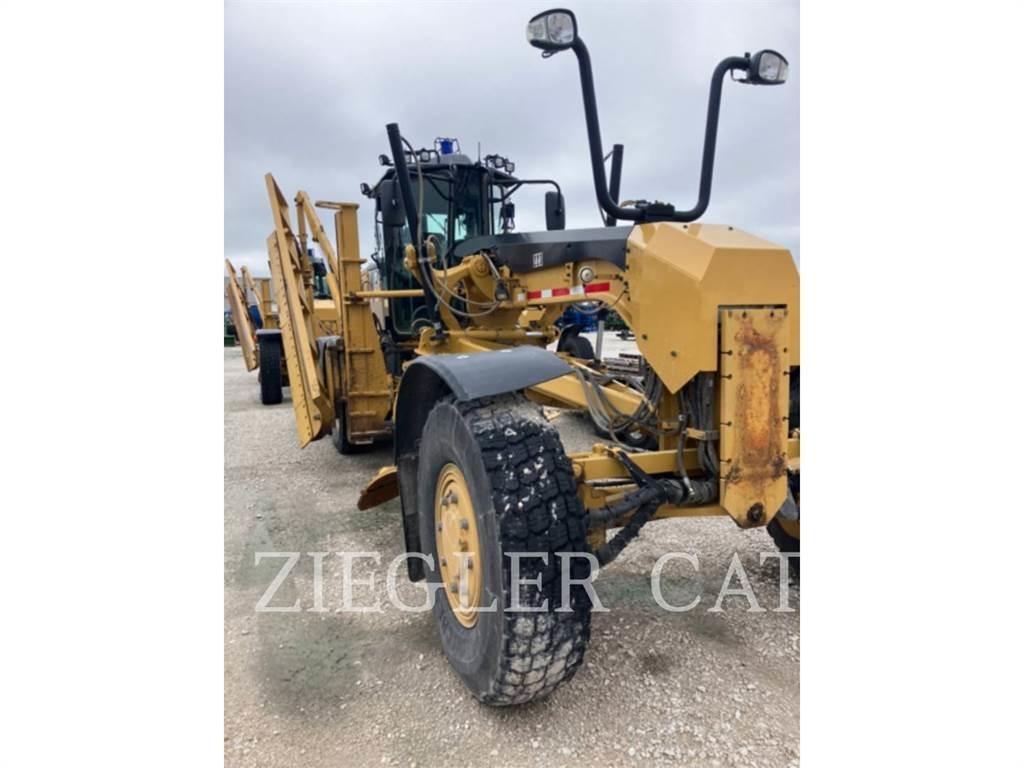 CAT 12M2AWD Tiehöylät
