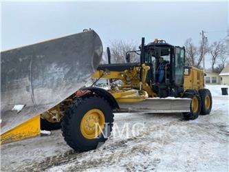 CAT 12M3 Tiehöylät