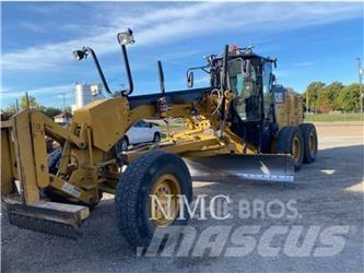 CAT 12M3 Tiehöylät