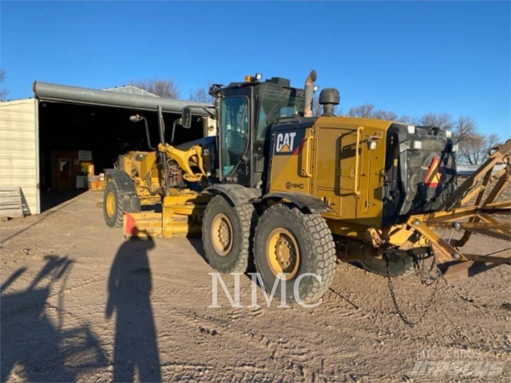 CAT 12M3 Tiehöylät