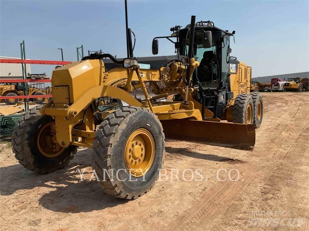 CAT 12M3 Tiehöylät