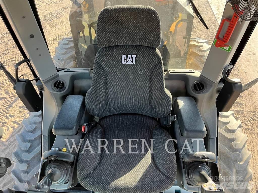 CAT 12M3 Tiehöylät