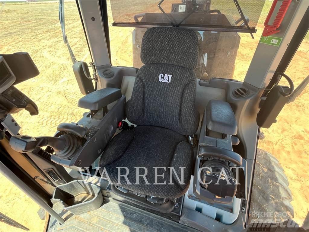 CAT 12M3 Tiehöylät