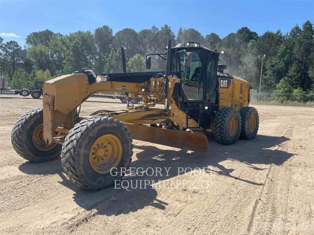 CAT 12M3 Tiehöylät