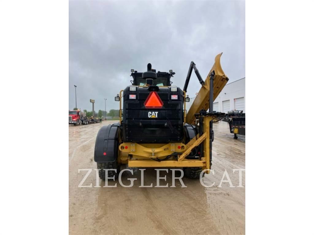 CAT 12M3 Tiehöylät