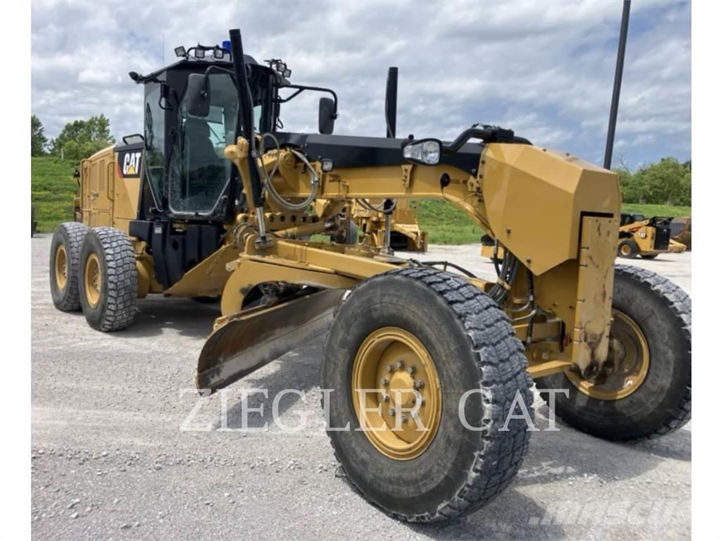 CAT 12M3 Tiehöylät