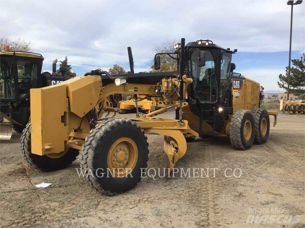 CAT 12M3 Tiehöylät