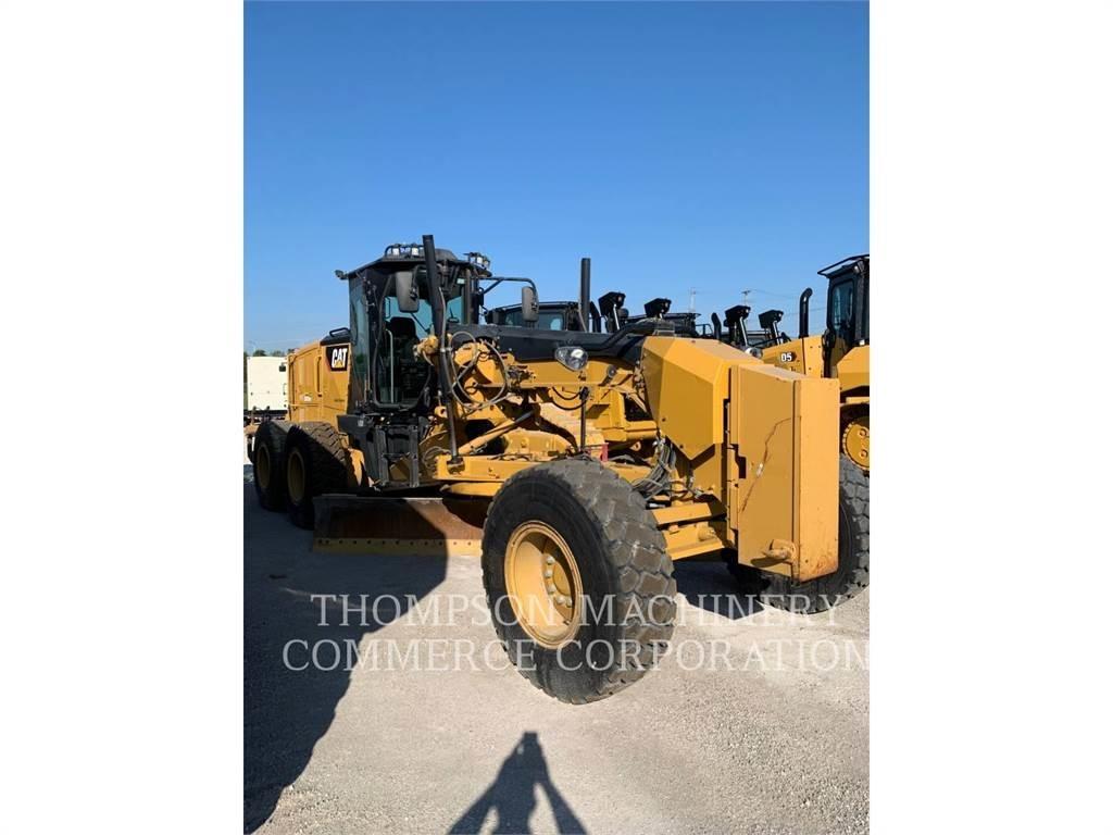CAT 12M3 Tiehöylät