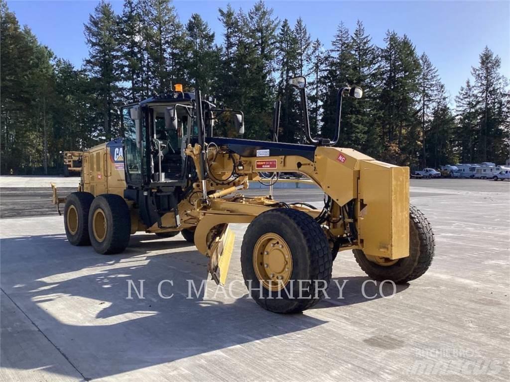 CAT 12M3 AWD Tiehöylät