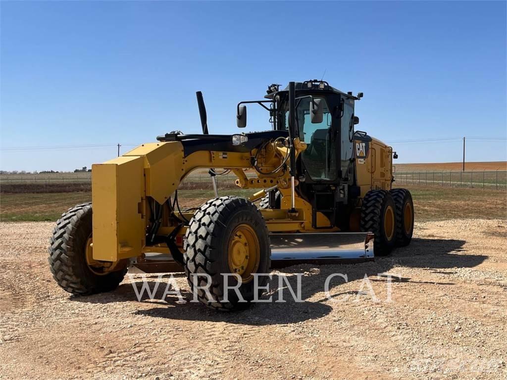 CAT 12M3 AWD Tiehöylät
