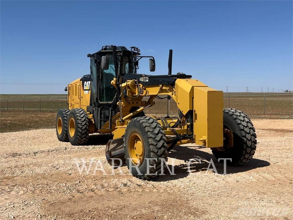 CAT 12M3 AWD Tiehöylät